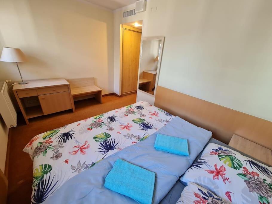 华沙10Q - Z6 Apartament 804公寓 外观 照片